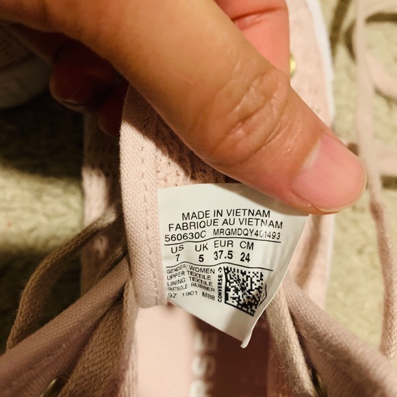 Pink girl converse - Picture 5 of 5